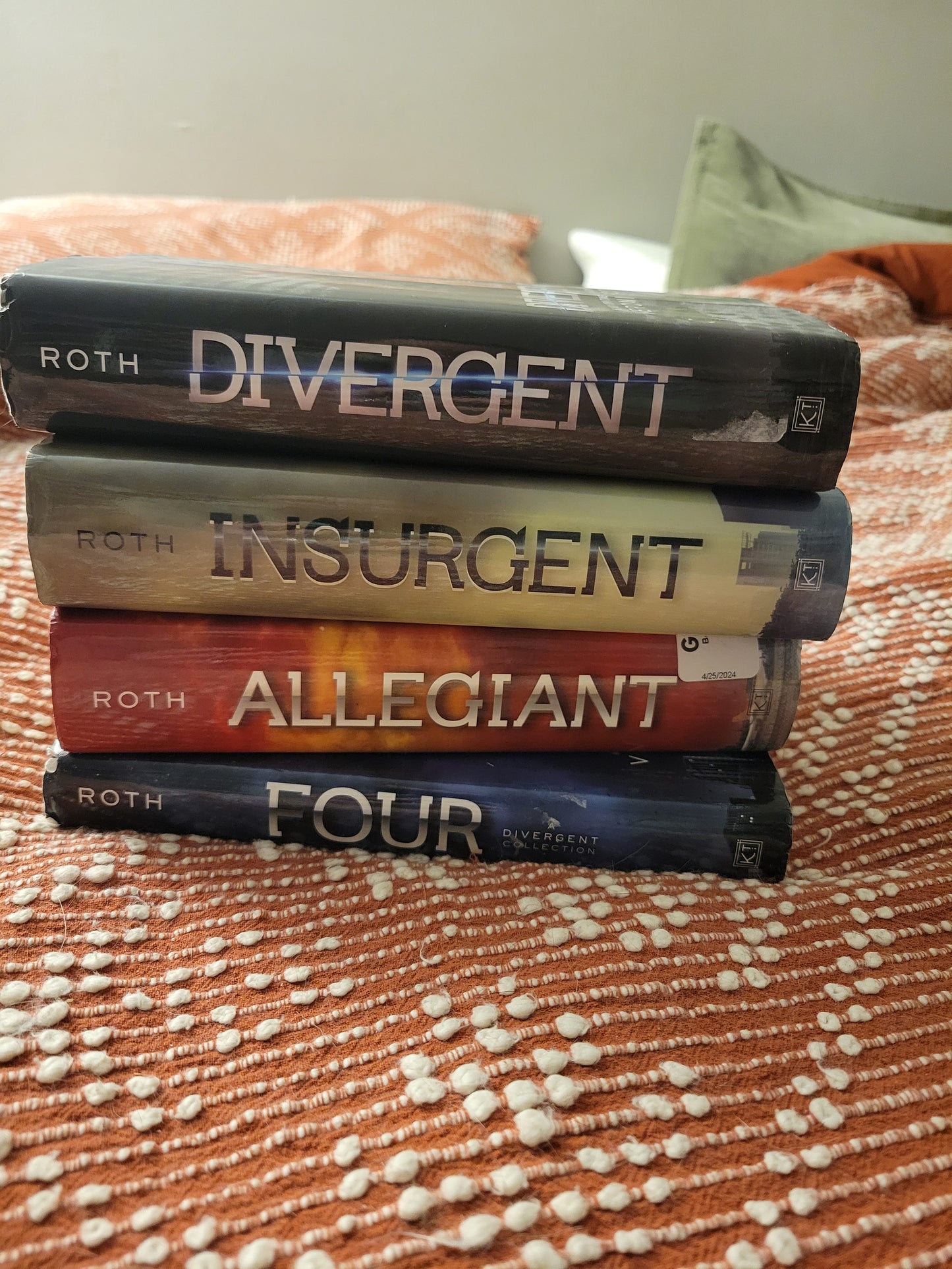 Divergent Series - Veronica Roth
