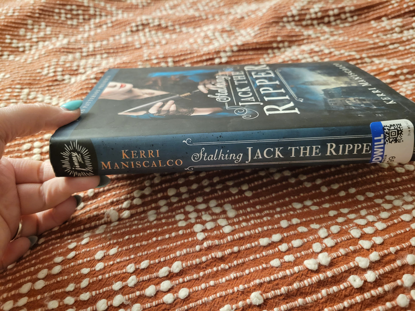 Stalking Jack the Ripper - Kerri Maniscalco