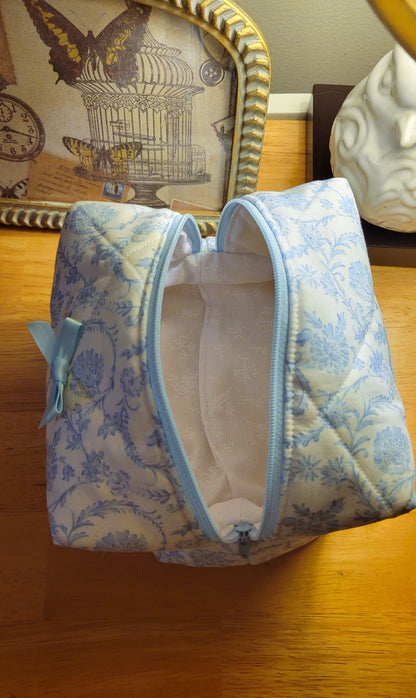 Blue Floral - Makeup Bag