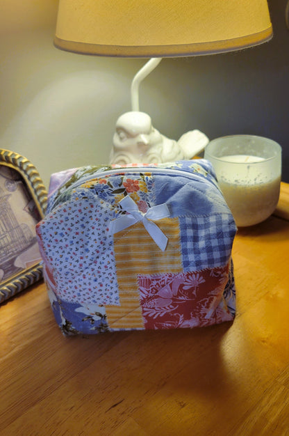 Picnic in The Park - Makeup Bag