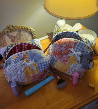 Picnic in The Park - Makeup Bag