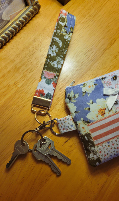 Picnic In The Park - Wristlet Keychain