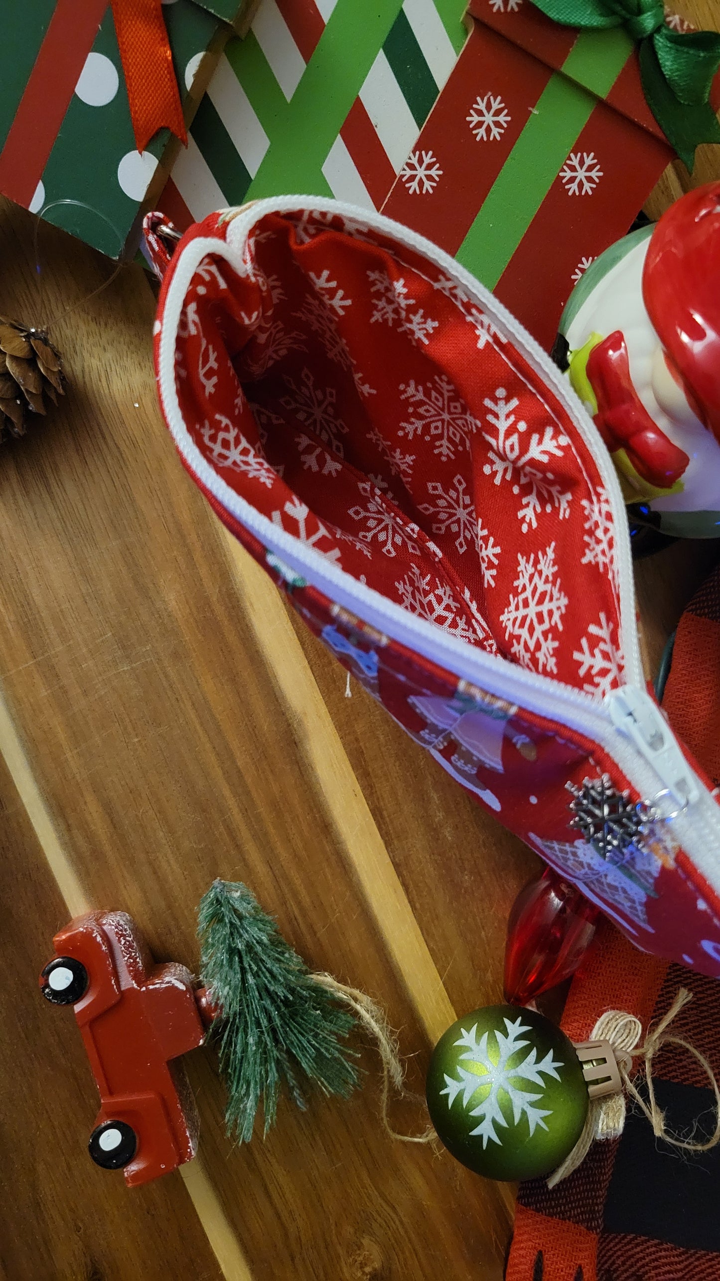 Gingerbread Hollow Pencil Case